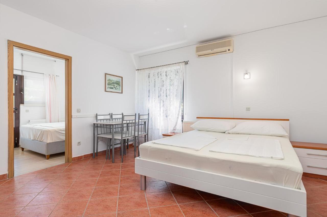 Haus Eva Apartment Novigrad  Exterior photo